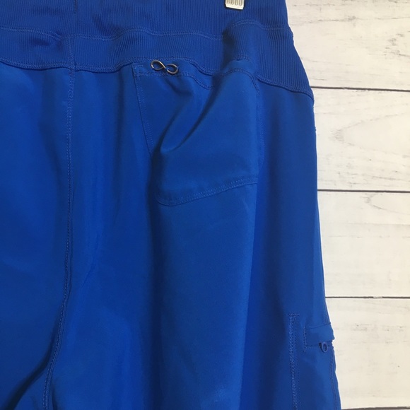 Cherokee Medical Multi Pocket Scrub - Picture 4 of 8